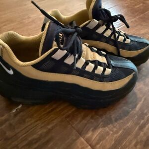 Nike Black and Tan Athletic Shoes